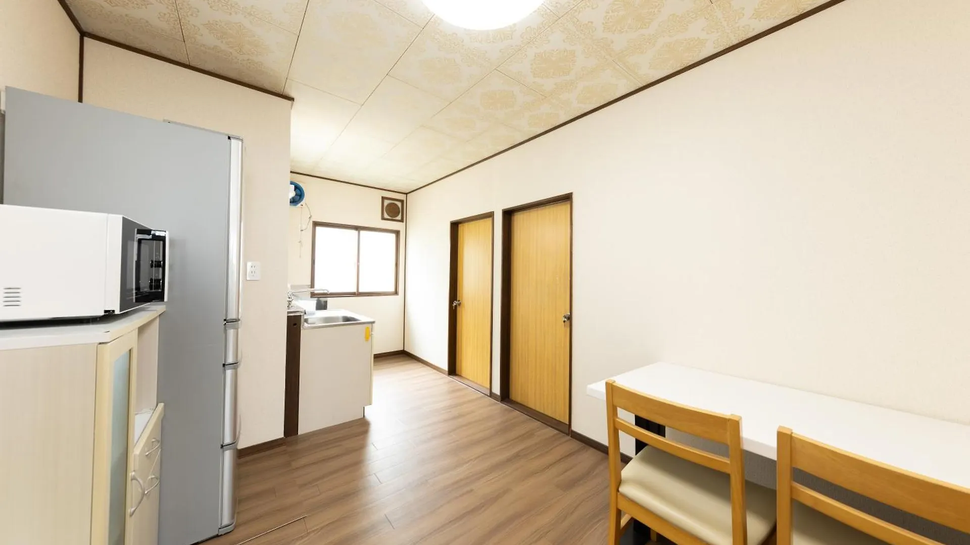 Guest House 来夢 أوتارو 0*,