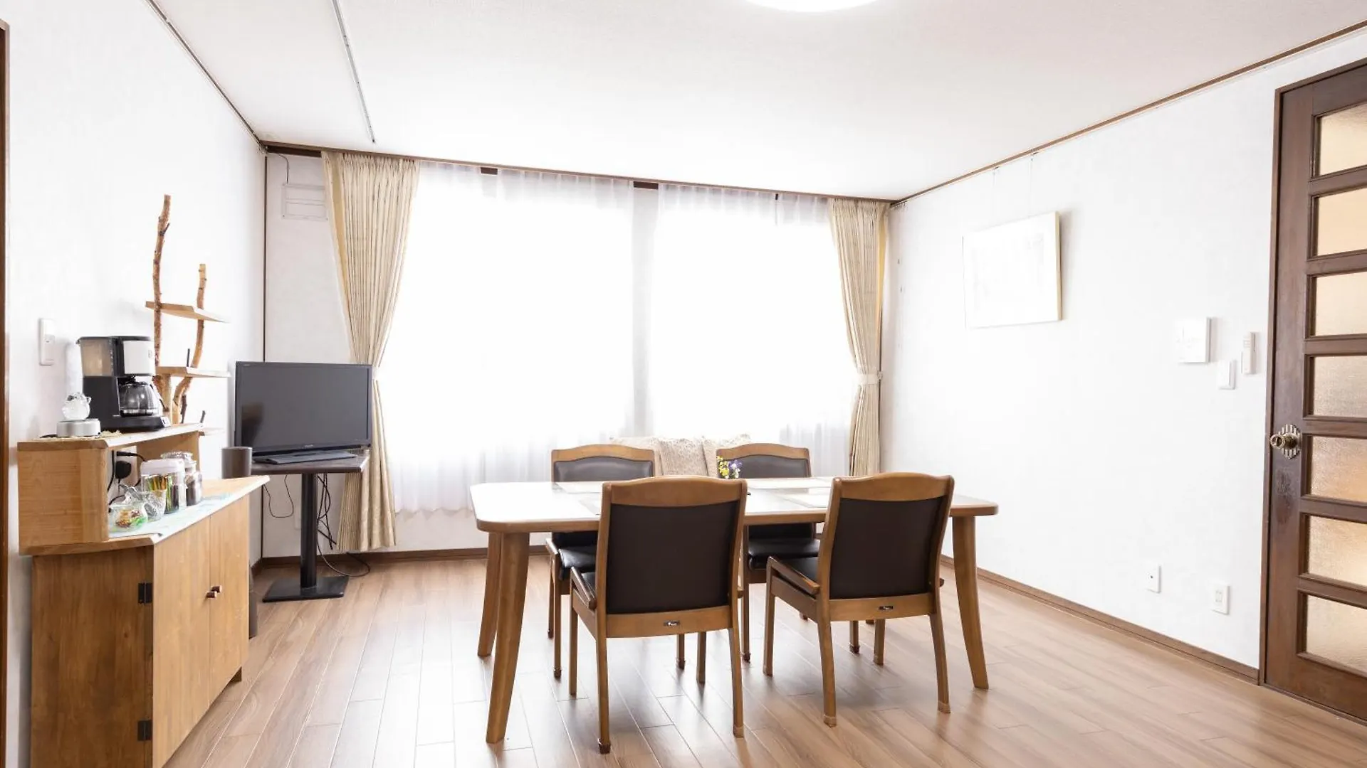 Guest House 来夢 أوتارو